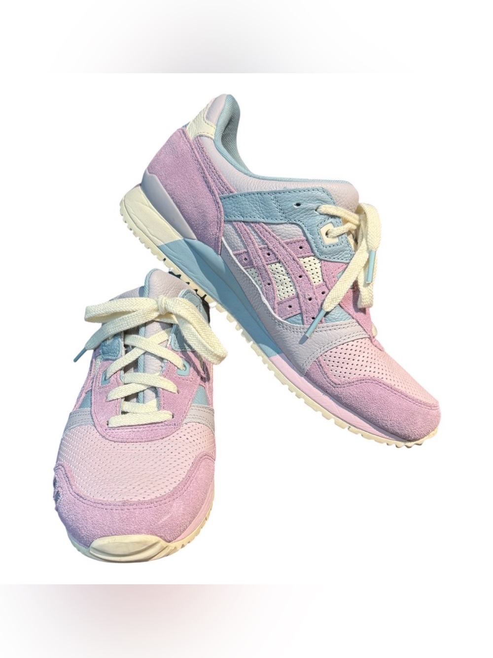 ASICS Women's Pastel Lavender & Light Blue Gel-Lyte III Sneakers - Picture 2 of 4